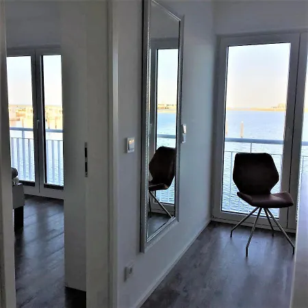 Lootsen Hus Feriehus *