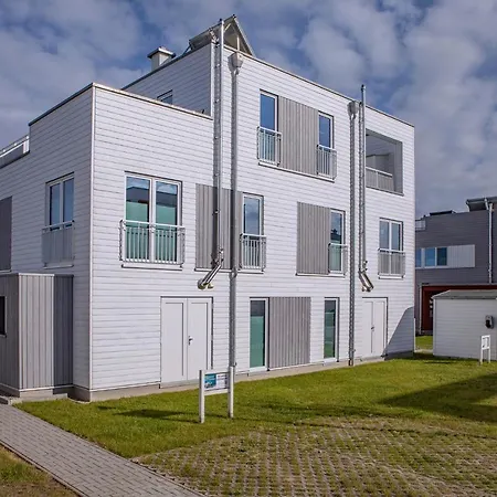 Lootsen Hus Feriehus *